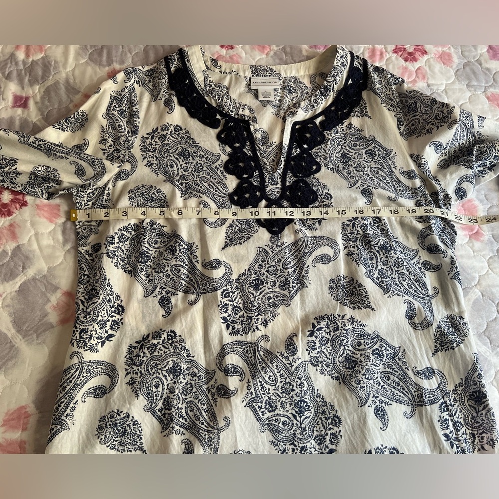 Liz Claiborne Navy and White Paisley Tunic Embroidery 3/4 Sleeves 100% Cotton LG - Picture 4 of 11